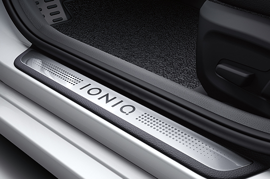 Hyundai Puerto Rico IONIQ Plug-in Hybrid Entrada de puertas cromados